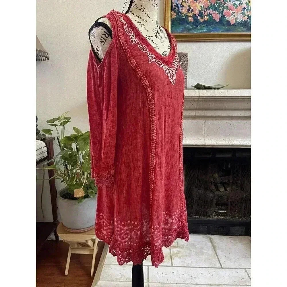 South‎ Main Dress Sz L/XL Red Embroidered Lace Hem Shoulder Slit Long Sleeve - Picture 6 of 11